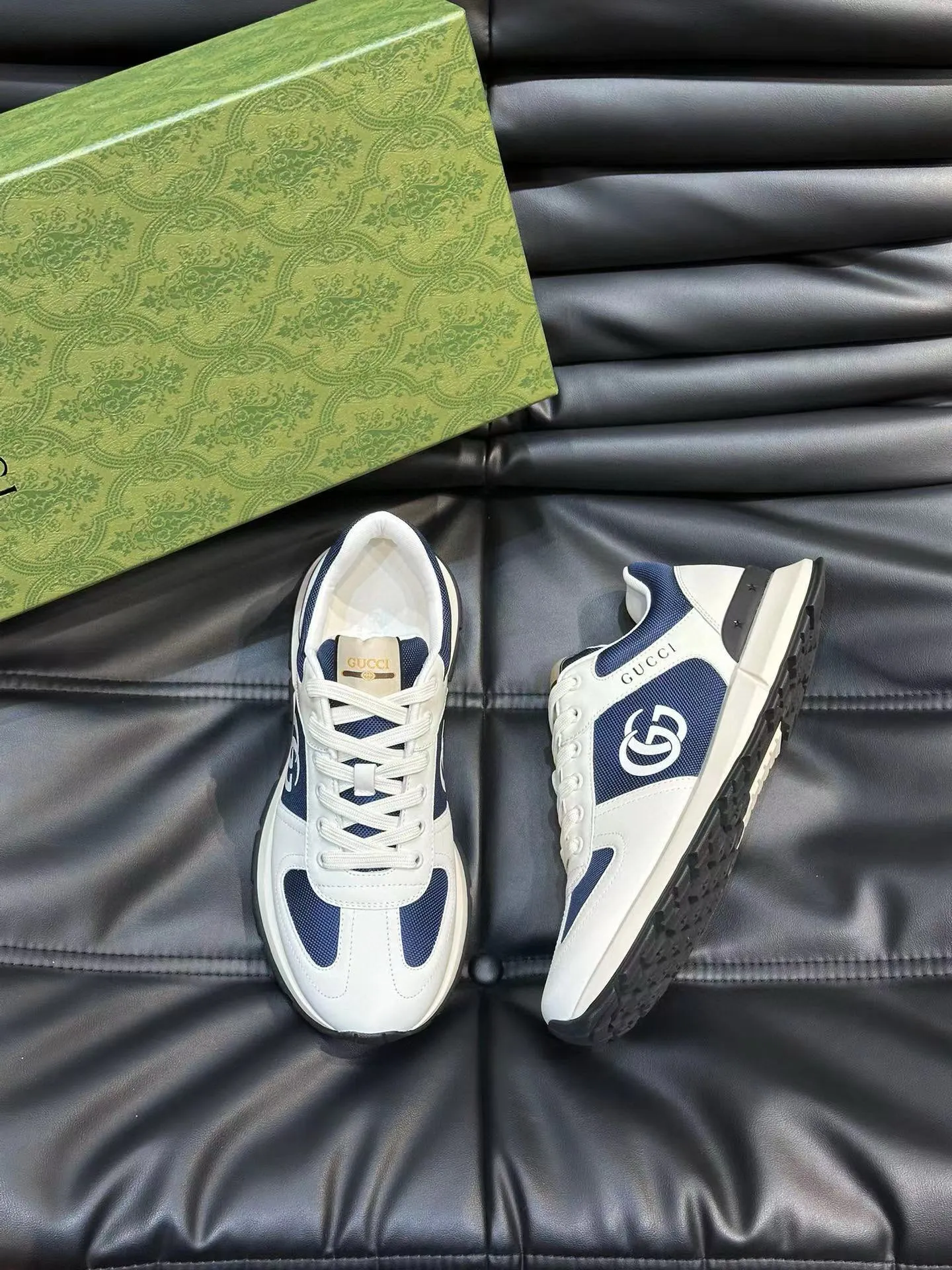 Factory price: 460💰Gucci new men's shoes GUCCI [Lightning] latest shoes are shipped. Original quality, fashionable, made of special materials, sheepskin lining, brand new packaging. The foot feels super comfortable and the workmanship is impeccable. Size: 38-45, Dingyi 45